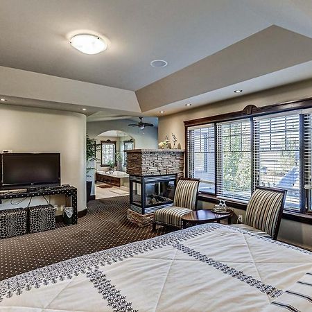 YYC Westmount River Inn מראה חיצוני תמונה