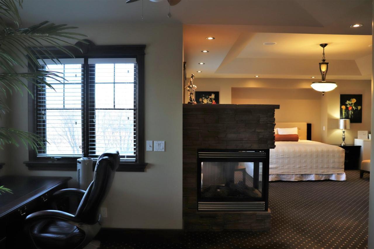YYC Westmount River Inn מראה חיצוני תמונה