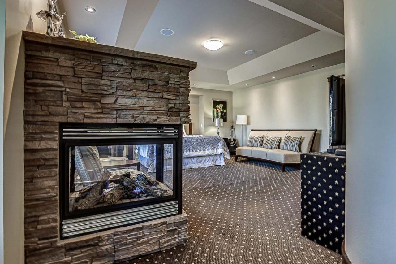 YYC Westmount River Inn מראה חיצוני תמונה