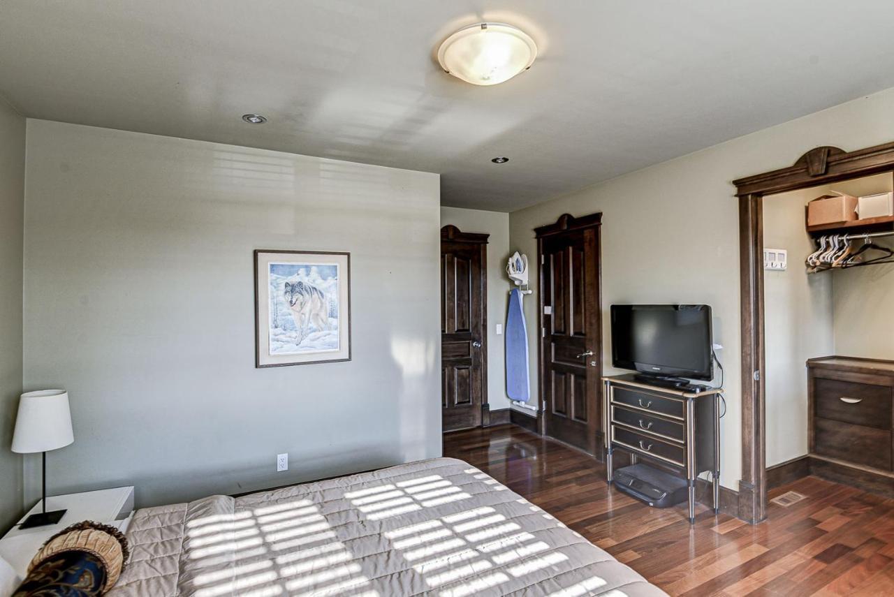 YYC Westmount River Inn מראה חיצוני תמונה