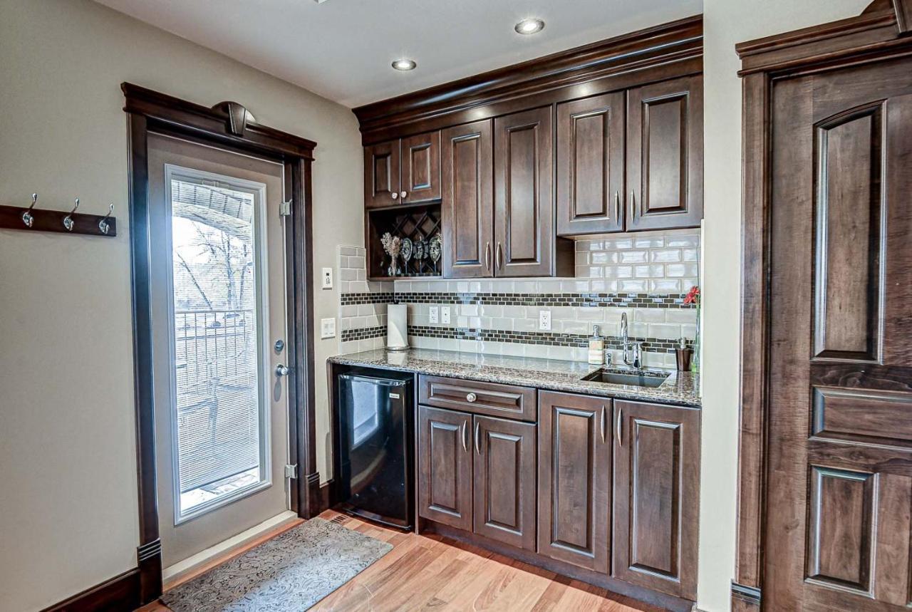 YYC Westmount River Inn מראה חיצוני תמונה