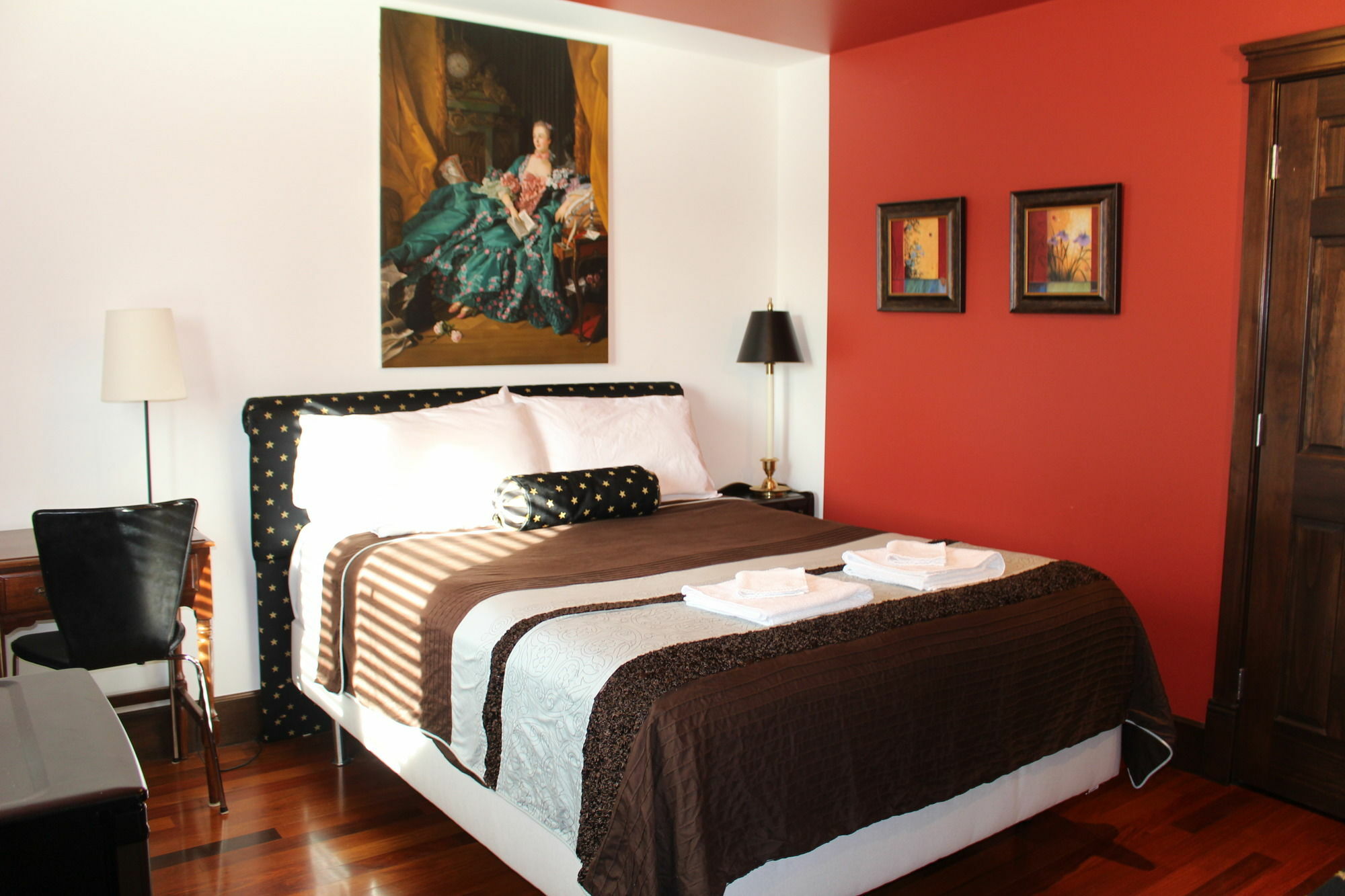 YYC Westmount River Inn מראה חיצוני תמונה