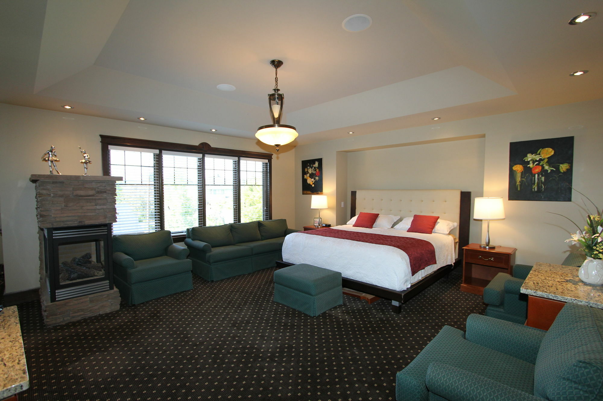 YYC Westmount River Inn מראה חיצוני תמונה